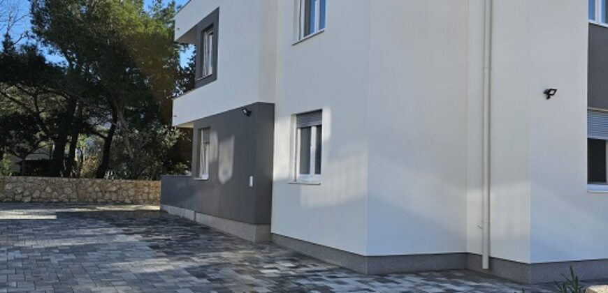 Apartment mit Pool H124, Novalja