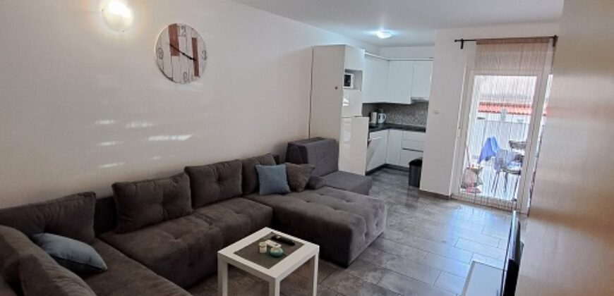 Apartment H153-Novalja